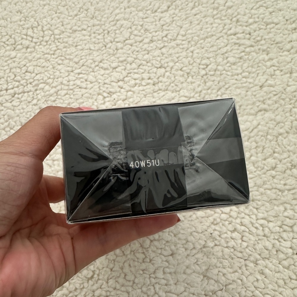 Lancome ABSOLUE THE SERUM
PLUMPING & SMOOTHING - Picture 4 of 7